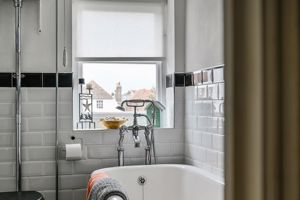 Photo 30- click for photo gallery